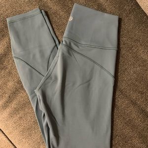Lululemon Leggings - 3/4 Length - Size 4